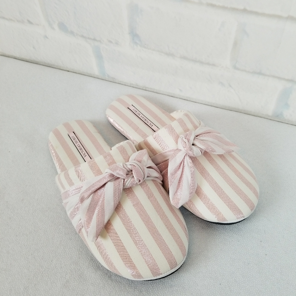 👍Victoria's Secret Slippers Medium